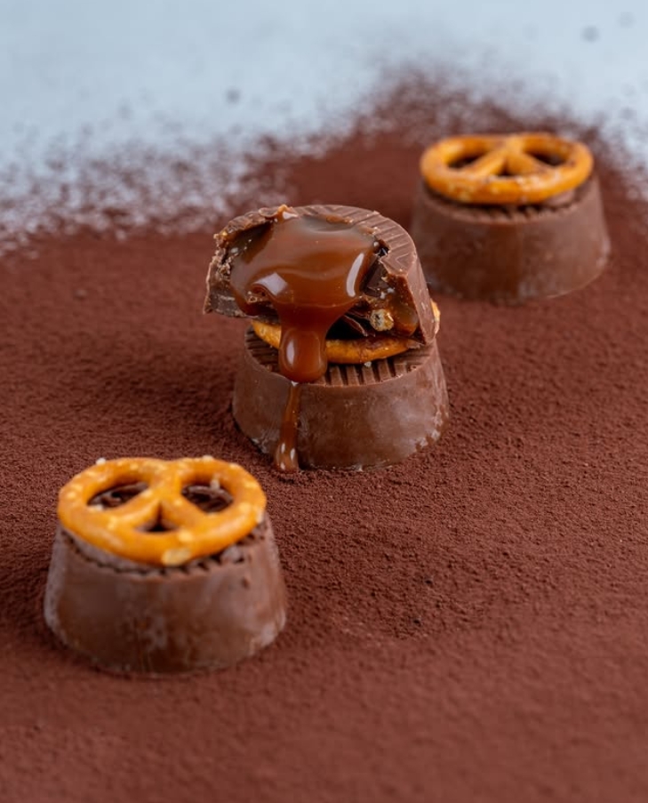 Salted Caramel Pretzels
